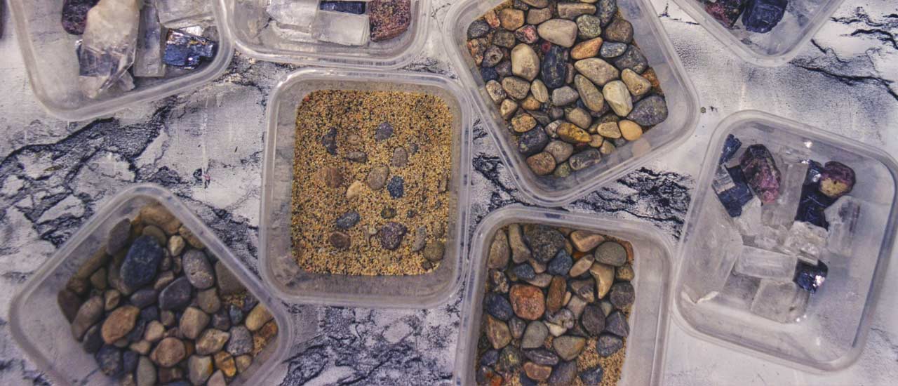 Identification of minerals, sediments and rocks.